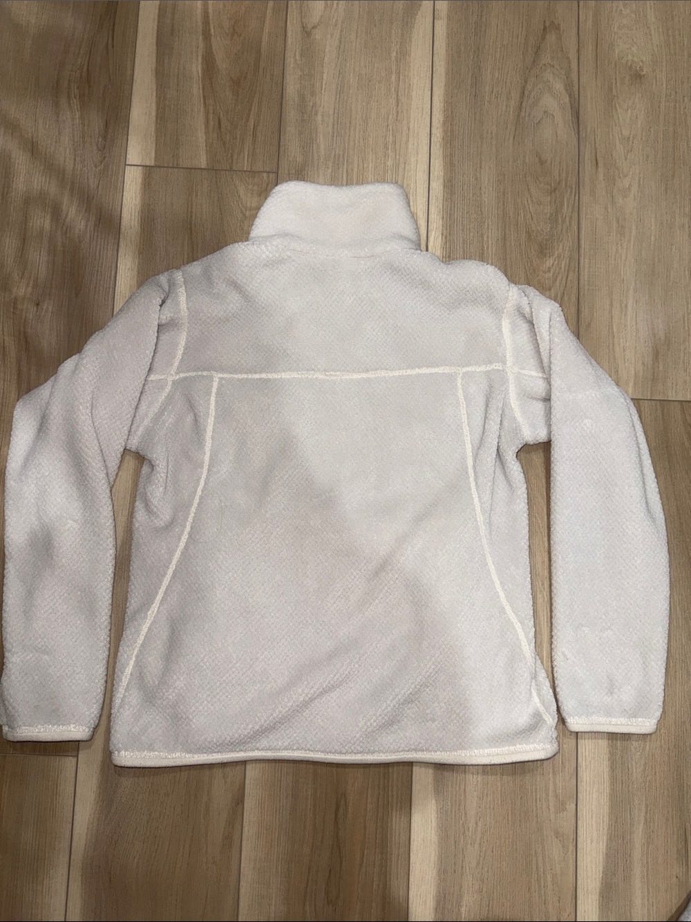 Patagonia Cream and White Cowl Snap Fleece Pullover - Picture 4 of 5